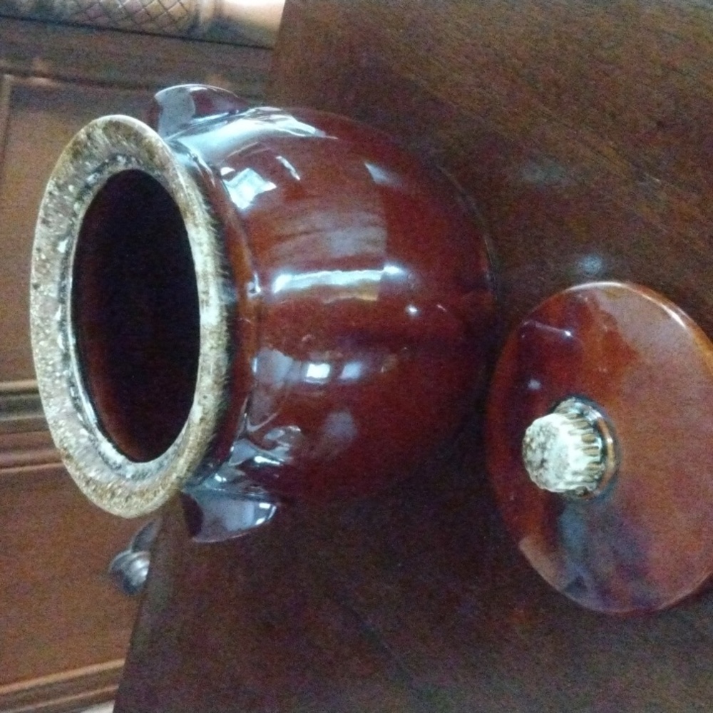Vintage Hull Pottery Brown Bean Pot and Lid